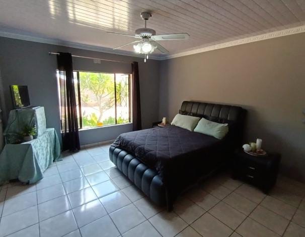 5 Bedroom Property for Sale in Oos Einde North West